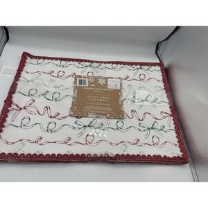 Cupcakes & Cashmere Set Of 4 Cotton Placemats 13" X 19" Bows Holiday Trim NWT